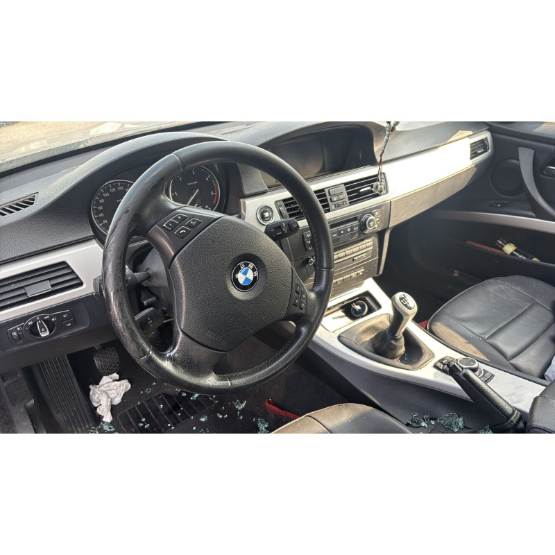 Capot BMW SERIE 3 E90 Photo n°18