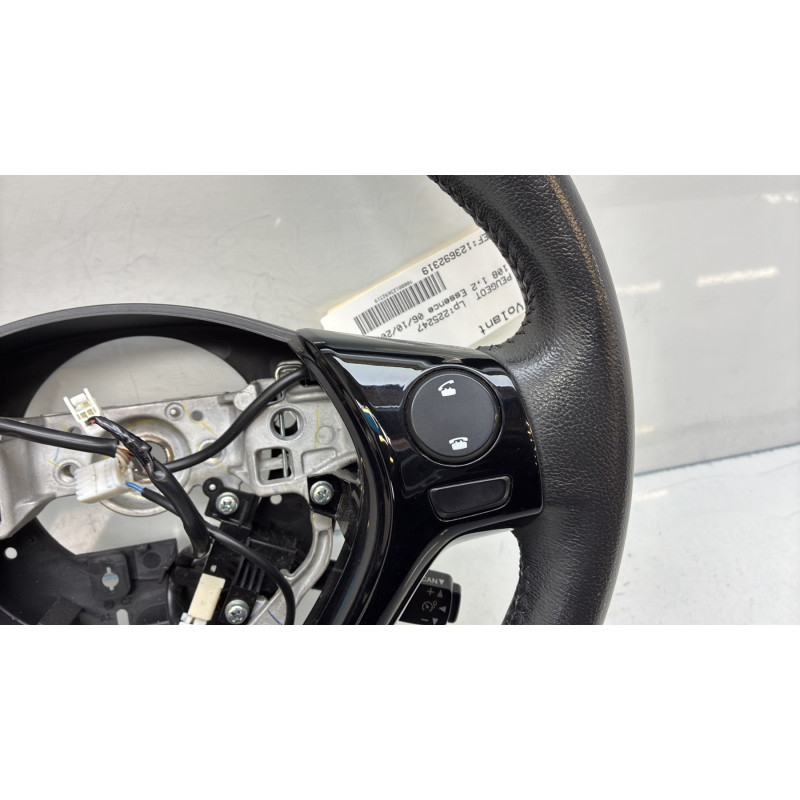 Volant PEUGEOT 108 Photo n°5