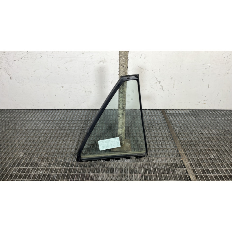 Custode arriere droit (porte) TOYOTA AVENSIS 2 Photo n°4