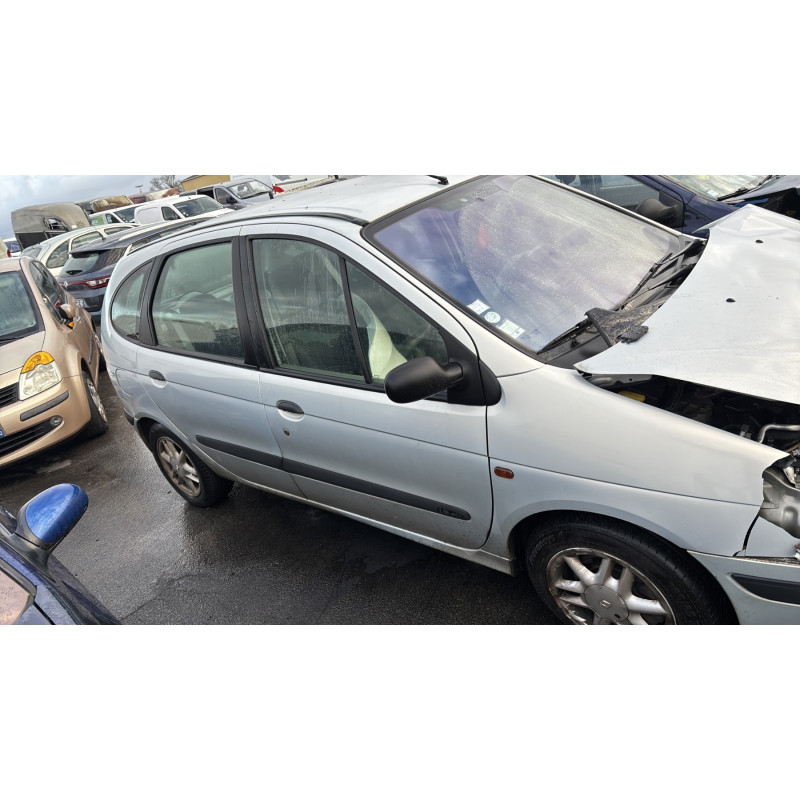 Feu arriere principal gauche (feux) RENAULT SCENIC 1 Photo n°8