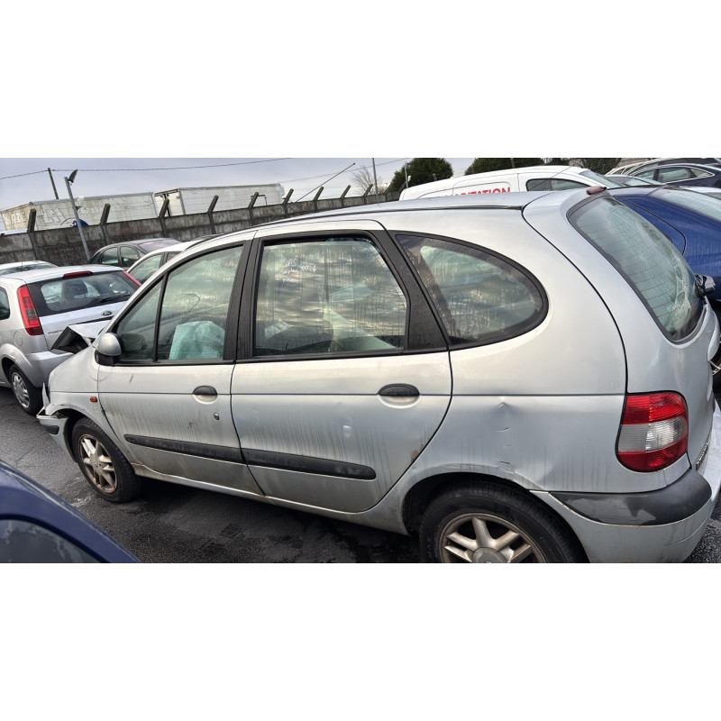 Feu arriere principal gauche (feux) RENAULT SCENIC 1 Photo n°12