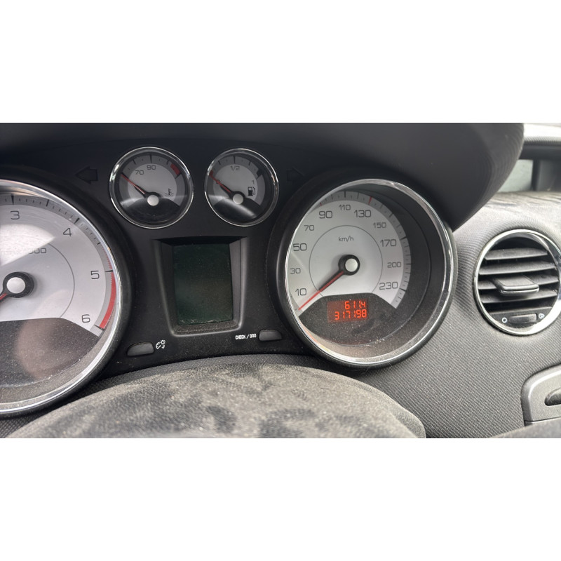 Pretensionneur de ceinture avant gauche PEUGEOT 308 1 SW Photo n°15