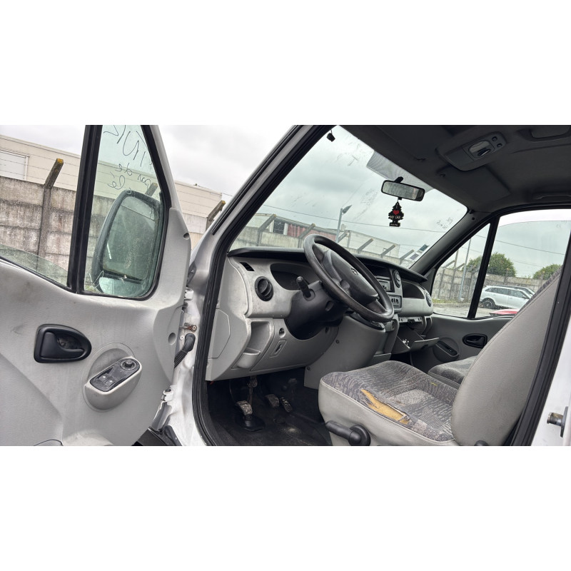Porte avant gauche RENAULT MASTER 2 Photo n°17
