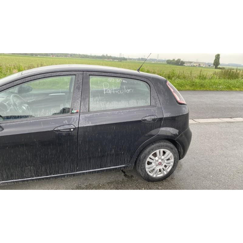 Feu arriere principal gauche (feux) FIAT PUNTO EVO 3 Photo n°19