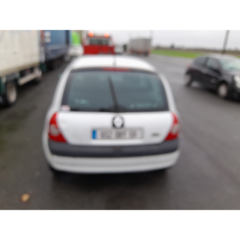 Capot RENAULT CLIO 2 Photo n°14