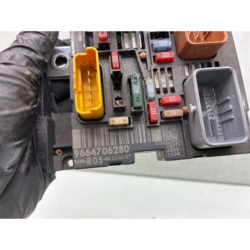 Boitier servitude moteur (BSM) PEUGEOT 308 1 Photo n°3