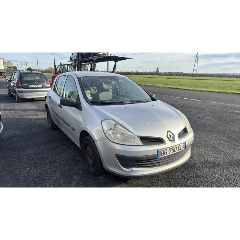 Renfort pare choc avant (traverse) RENAULT CLIO 3 Photo n°5