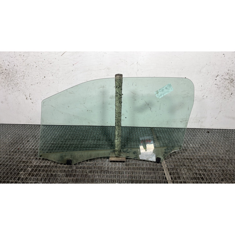 Vitre avant droit CITROEN DS3 Photo n°4