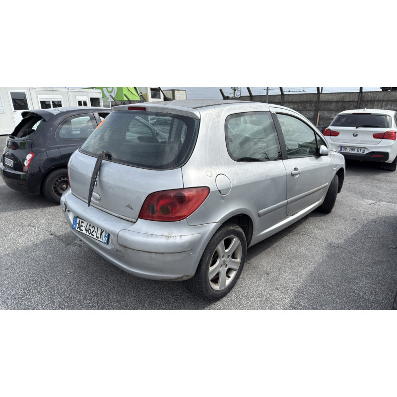 Pretensionneur de ceinture avant gauche PEUGEOT 307 Photo n°7