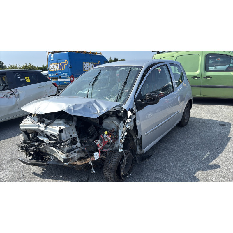 Feu arriere secondaire gauche (feux) RENAULT TWINGO 2 Photo n°6