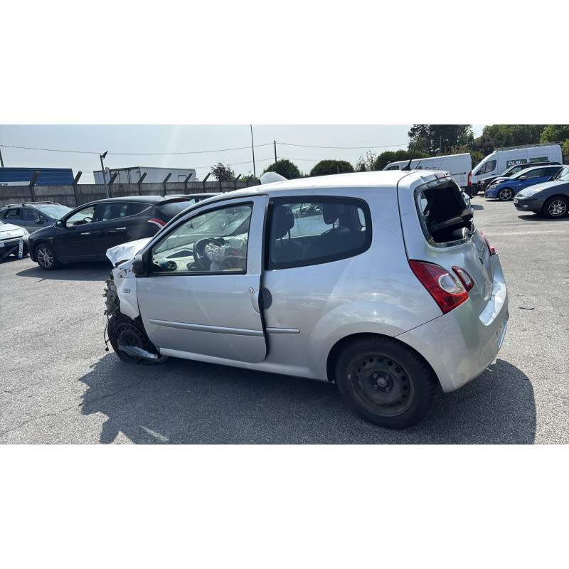 Feu arriere secondaire gauche (feux) RENAULT TWINGO 2 Photo n°11