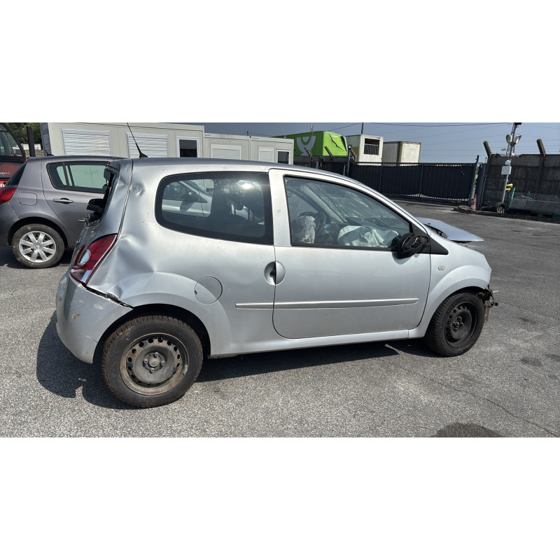 Feu arriere secondaire gauche (feux) RENAULT TWINGO 2 Photo n°12