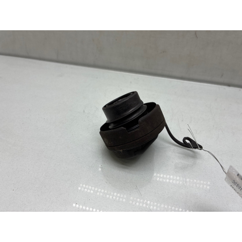 Bouchon de carburant VOLKSWAGEN GOLF 5 Photo n°2