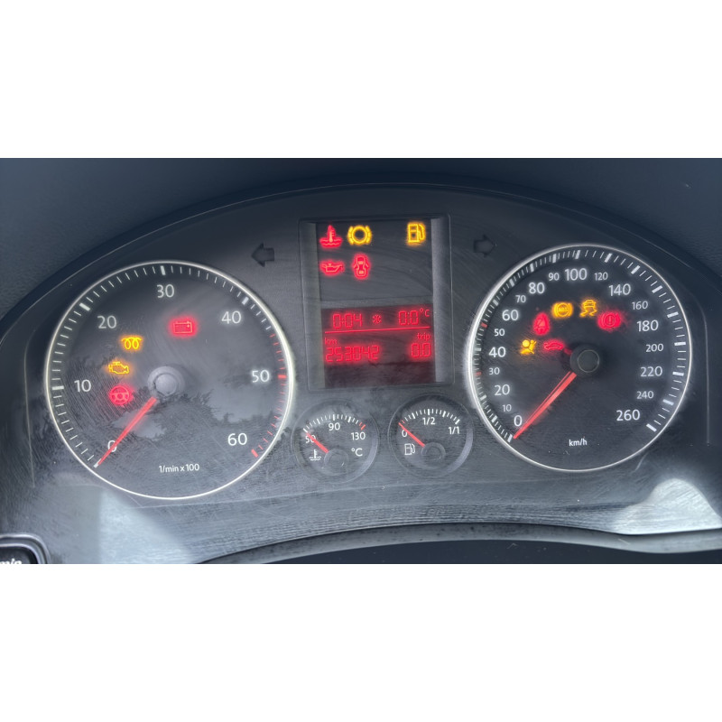 Attache ceinture avant droit VOLKSWAGEN GOLF 5 Photo n°19