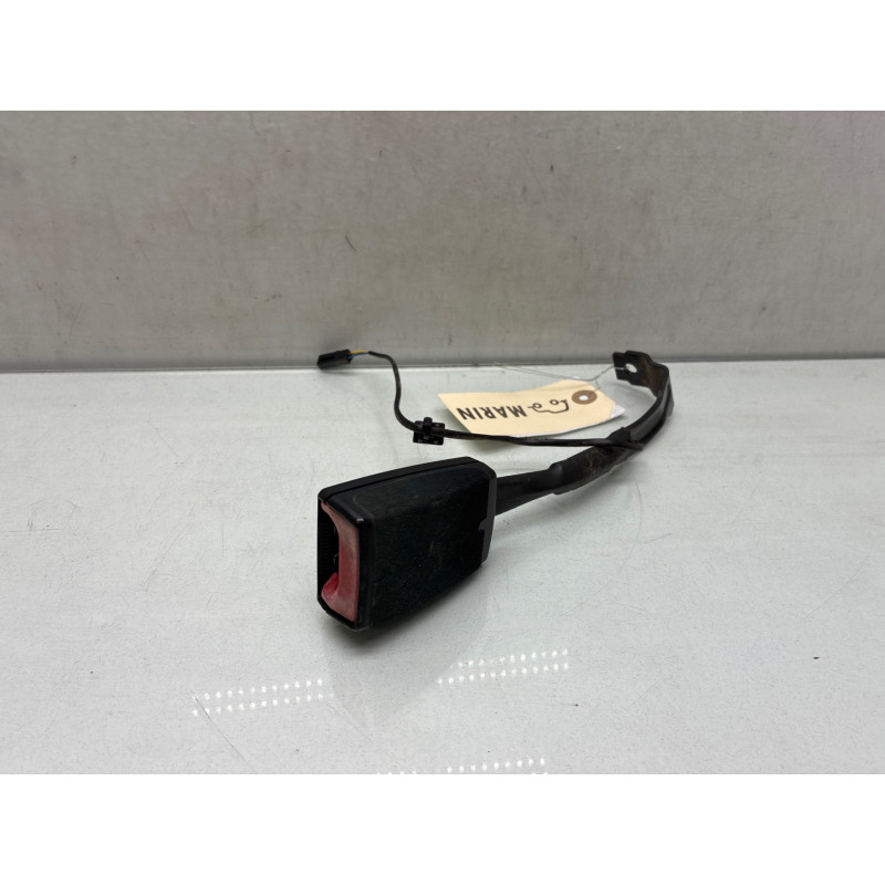 Attache ceinture avant gauche VOLKSWAGEN GOLF 5 Photo n°1