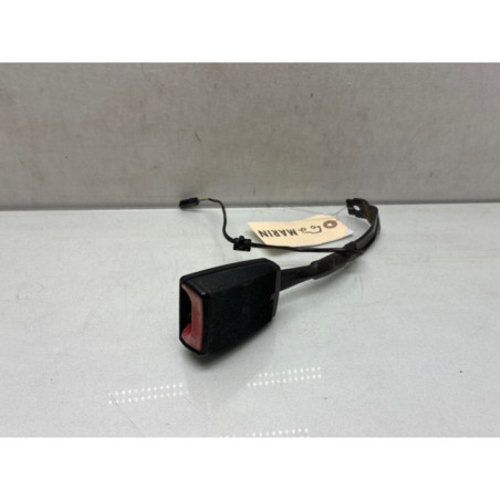 Attache ceinture avant gauche VOLKSWAGEN GOLF 5 Photo n°1