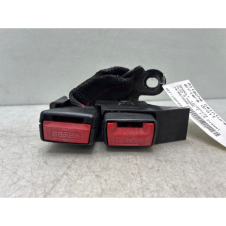 Attache ceinture arriere droit RENAULT CLIO 3