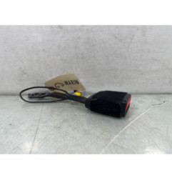 Attache ceinture avant gauche PEUGEOT 2008 1