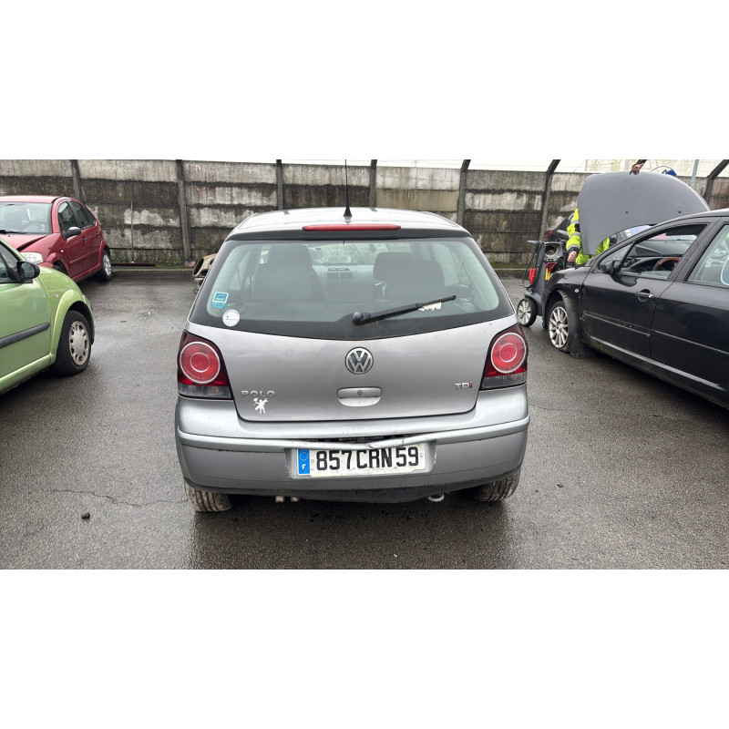 Actionneur verrou trappe d'essence VOLKSWAGEN POLO 4 Photo n°9
