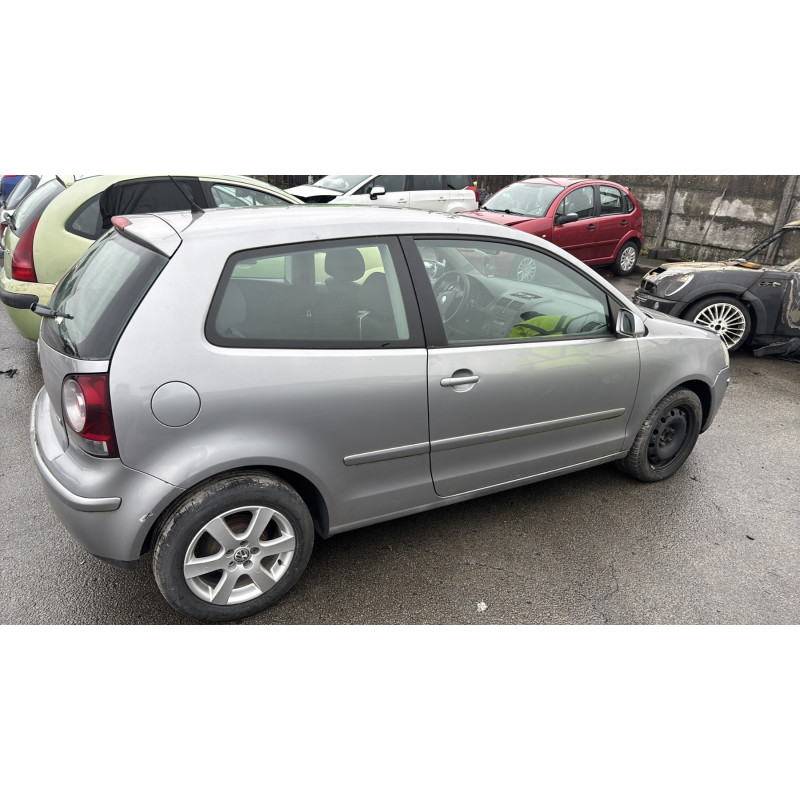 Actionneur verrou trappe d'essence VOLKSWAGEN POLO 4 Photo n°11