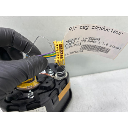 Air bag conducteur MERCEDES CLASSE A 176 Photo n°1