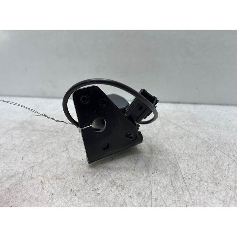 Attache ceinture arriere gauche PEUGEOT 207 Photo n°3