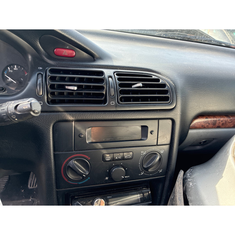 Baguette de porte arriere gauche  PEUGEOT 406 Photo n°19