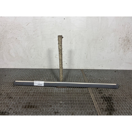 Baguette de porte avant droite PEUGEOT 406