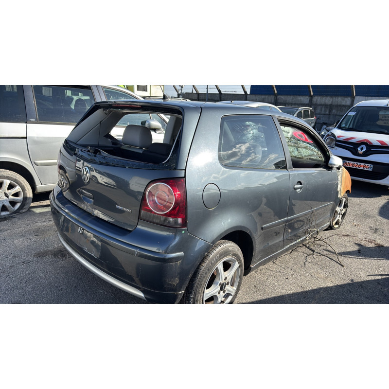 Actionneur verrou trappe d'essence VOLKSWAGEN POLO 4 Photo n°7
