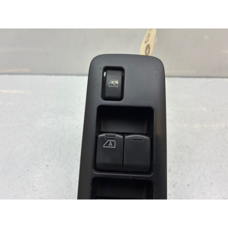 Interrupteur de leve vitre avant gauche NISSAN QASHQAI 1
