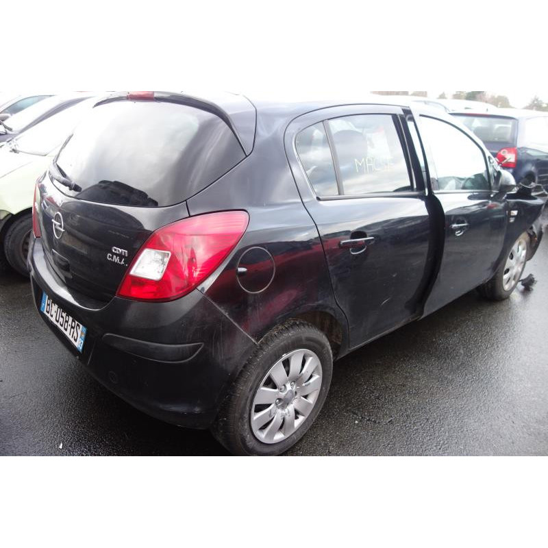 Vitre avant droit OPEL CORSA D Photo n°8