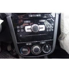 Vitre avant droit OPEL CORSA D