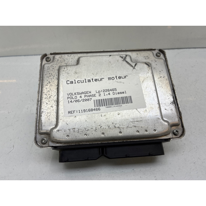 Calculateur moteur VOLKSWAGEN POLO 4 Photo n°1