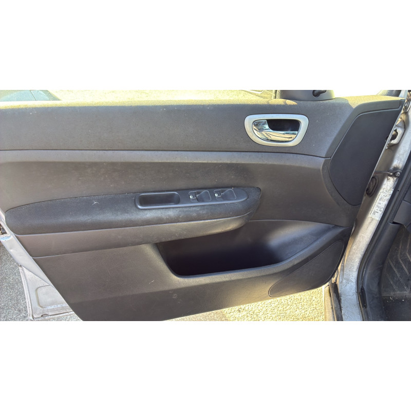 Bouton de warning PEUGEOT 307 Photo n°13