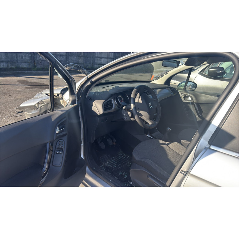 Porte avant droit CITROEN C3 2 Photo n°16