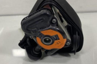 Pretensionneur de ceinture avant droit MERCEDES CLASSE CLA 117 Photo n°1