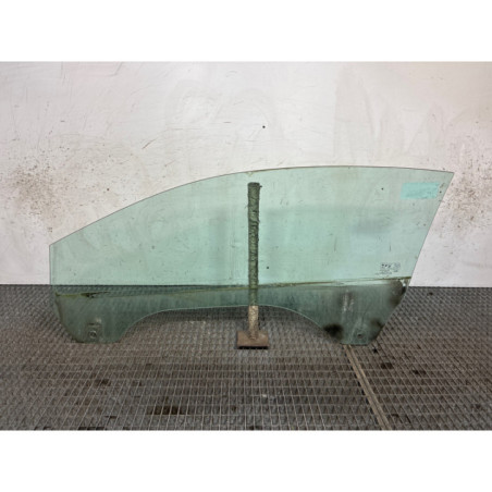 Vitre avant droit FORD FOCUS 2