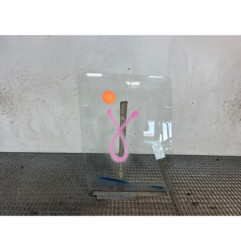 Vitre avant droit MERCEDES SERIE L 601