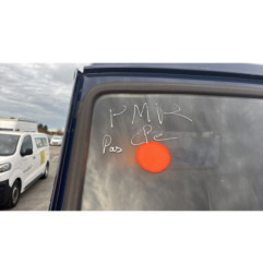 Vitre avant droit MERCEDES SERIE L 601