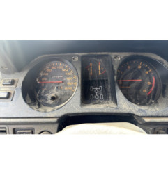 Vitre avant gauche MITSUBISHI PAJERO 2
