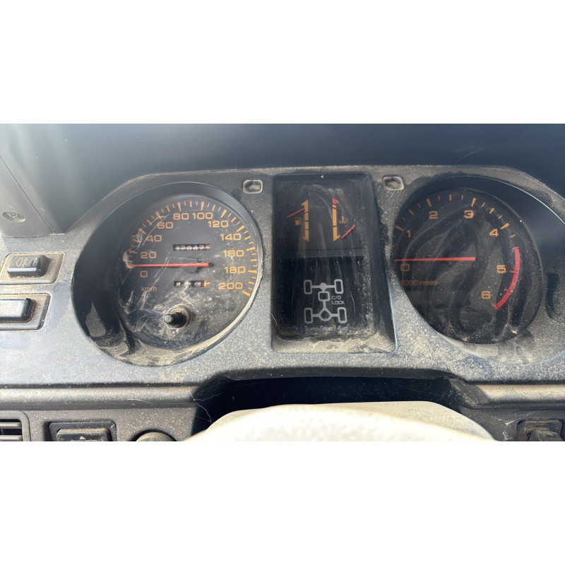 Vitre avant gauche MITSUBISHI PAJERO 2 Photo n°20
