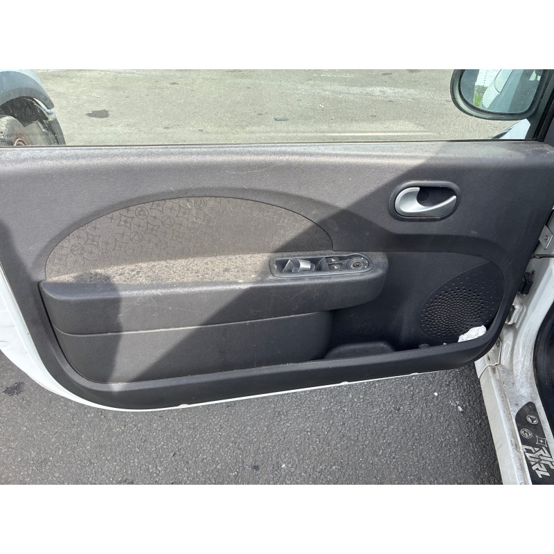 Plage arriere RENAULT TWINGO 2 Photo n°12