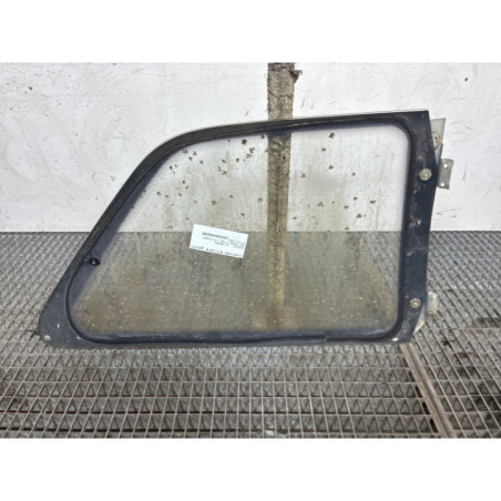 Custode arriere gauche PEUGEOT 309 Photo n°1