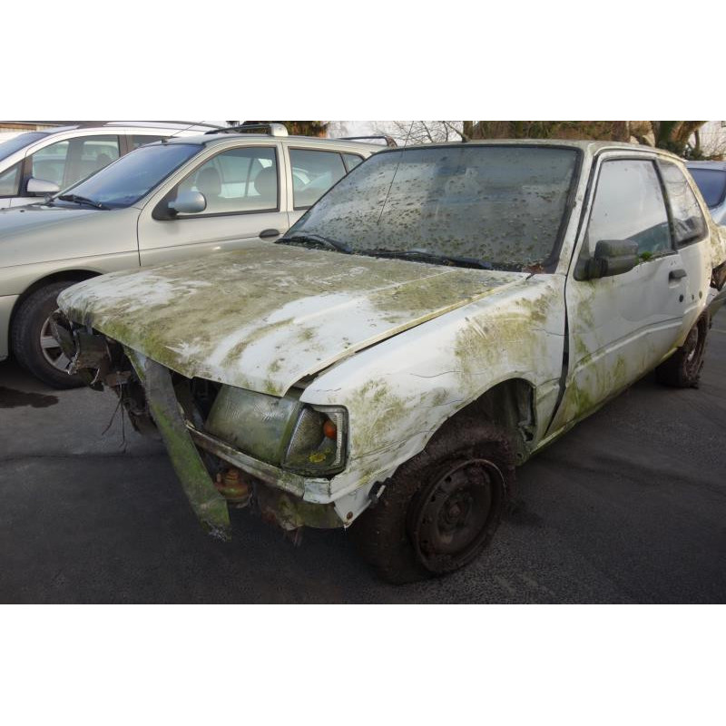 Custode arriere gauche PEUGEOT 309 Photo n°3