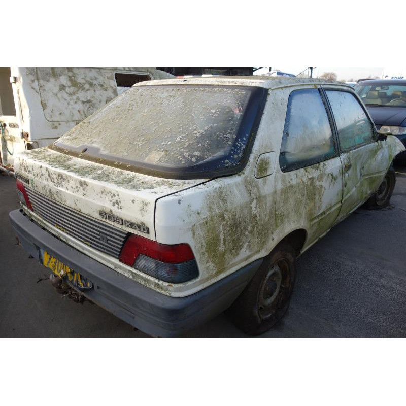 Custode arriere gauche PEUGEOT 309 Photo n°7