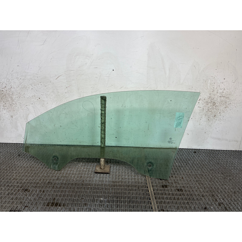 Vitre avant droit ALFA ROMEO MITO Photo n°3
