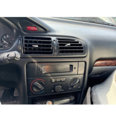 Vitre arriere gauche PEUGEOT 406