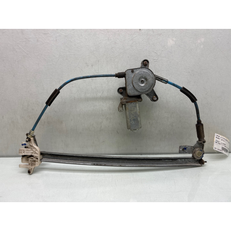 Leve vitre electrique avant droit PEUGEOT 406 Photo n°3