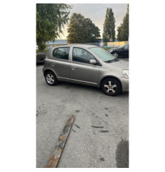 Poignee interieur avant gauche TOYOTA YARIS 1