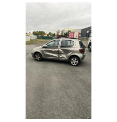 Pompe lave glace arriere TOYOTA YARIS 1